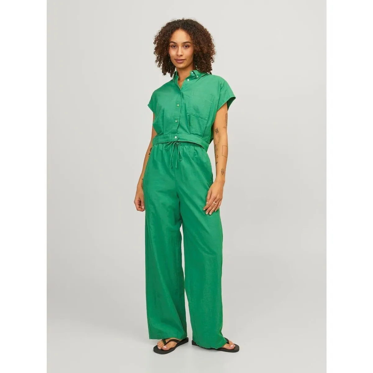 12225268 PENNYMEDIUM GREEN
