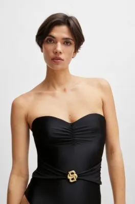 Bañador estilo bandeau con detalle de cinturón con monograma doble