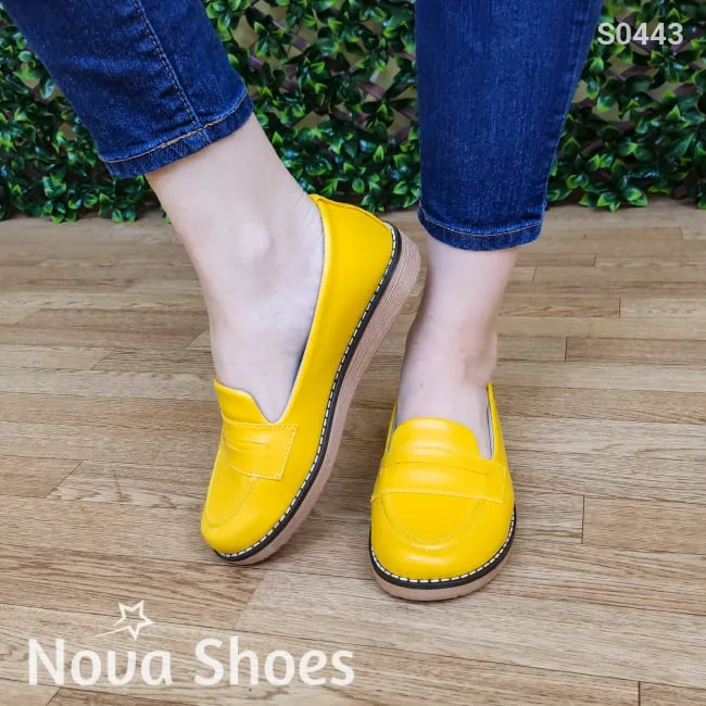 Bello mocasin de un solo color con plantilla suave, estilo bajito