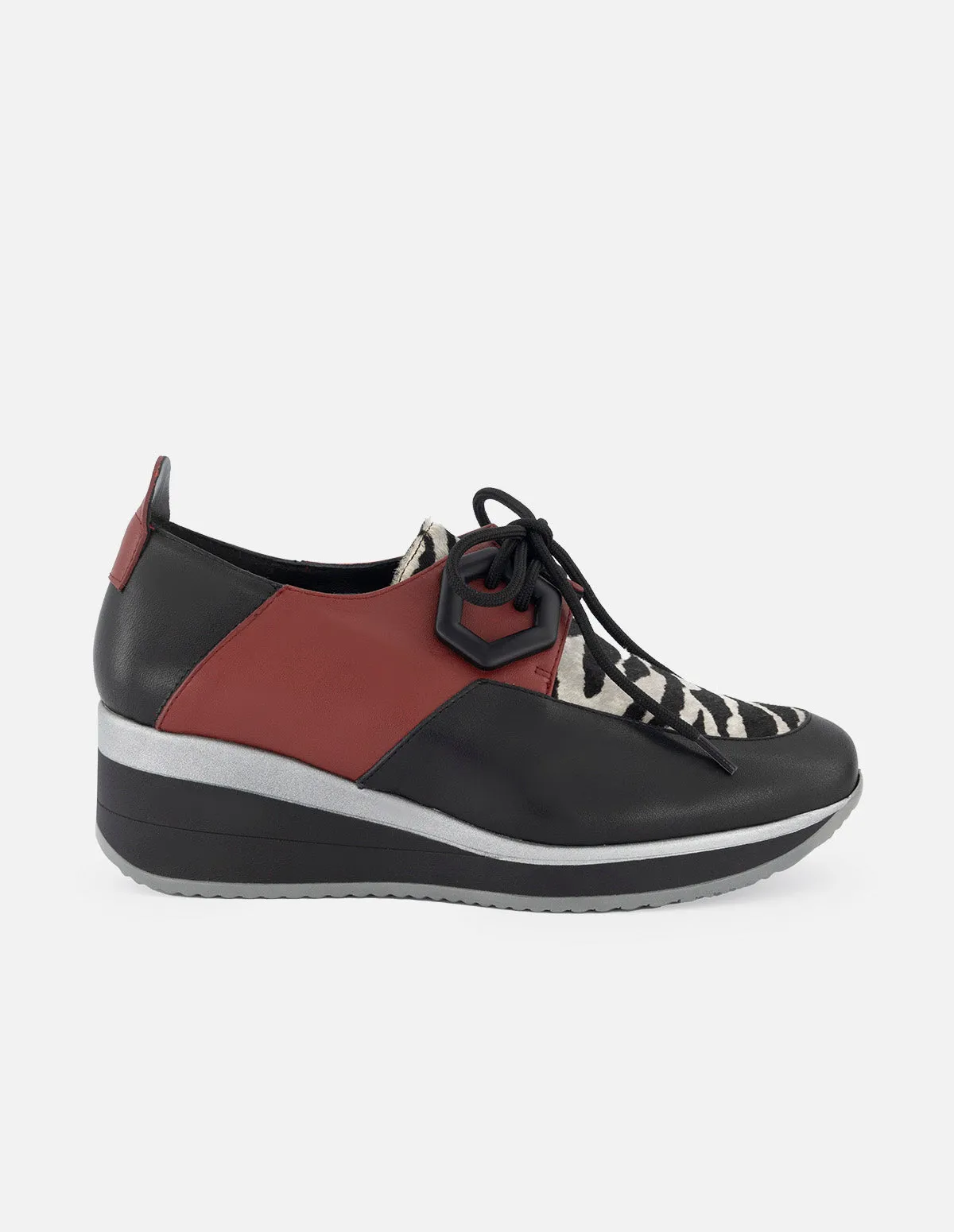 Blucher en piel napa en bloques de color para mujer con detalle en animal print