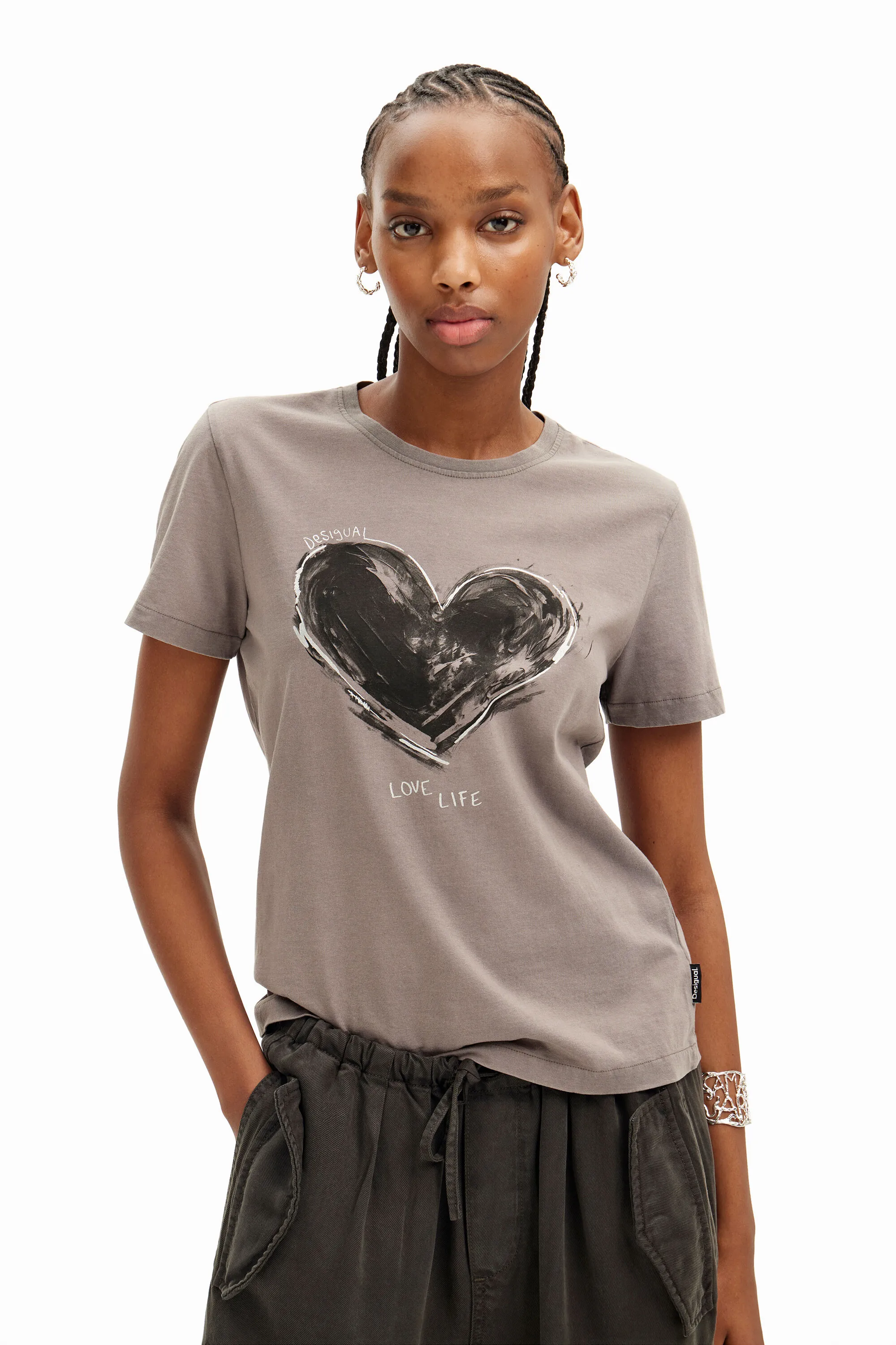 Camiseta básica corazón