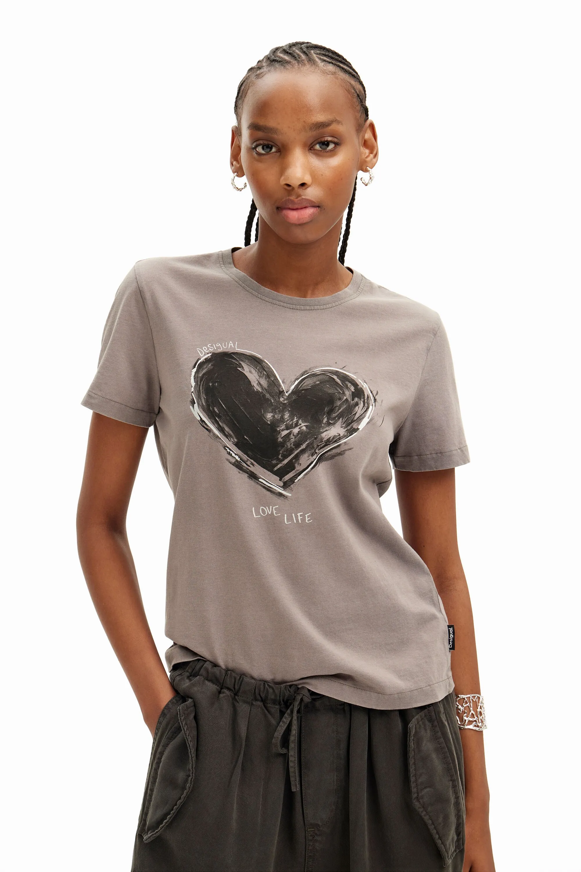 Camiseta básica corazón