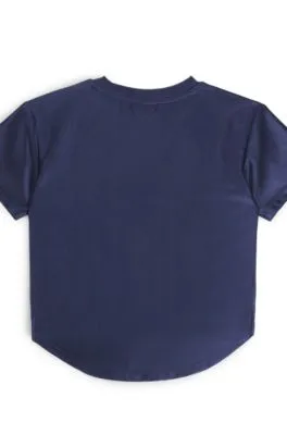 Camiseta para niños en tejido brillante con logo de estilo universitario