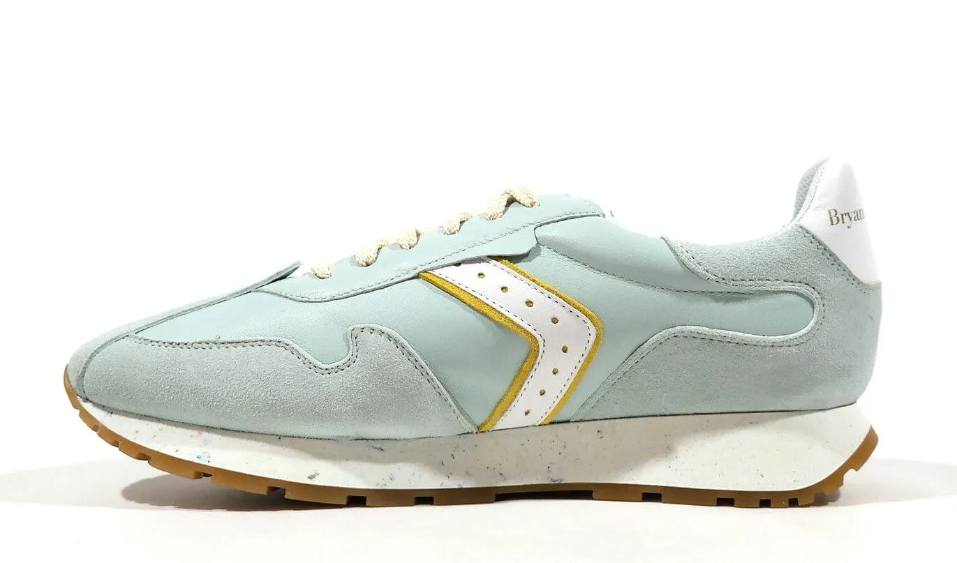 Deportivos combinados estilo retro para mujer