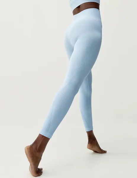malla born living yoga AMAL, celeste