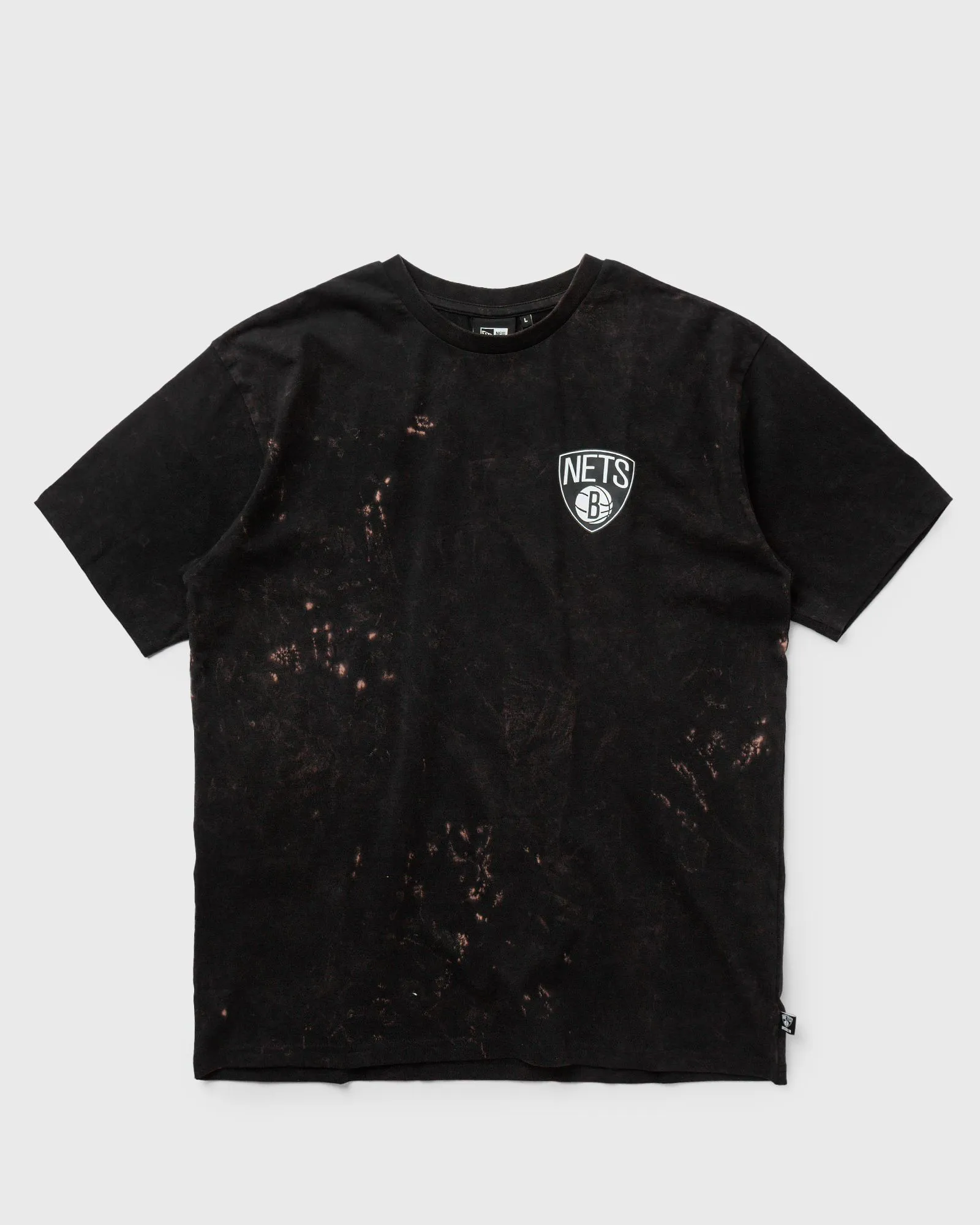 New Era WASHED PACK GRAPHIC OS TEE BROOKLY NETS