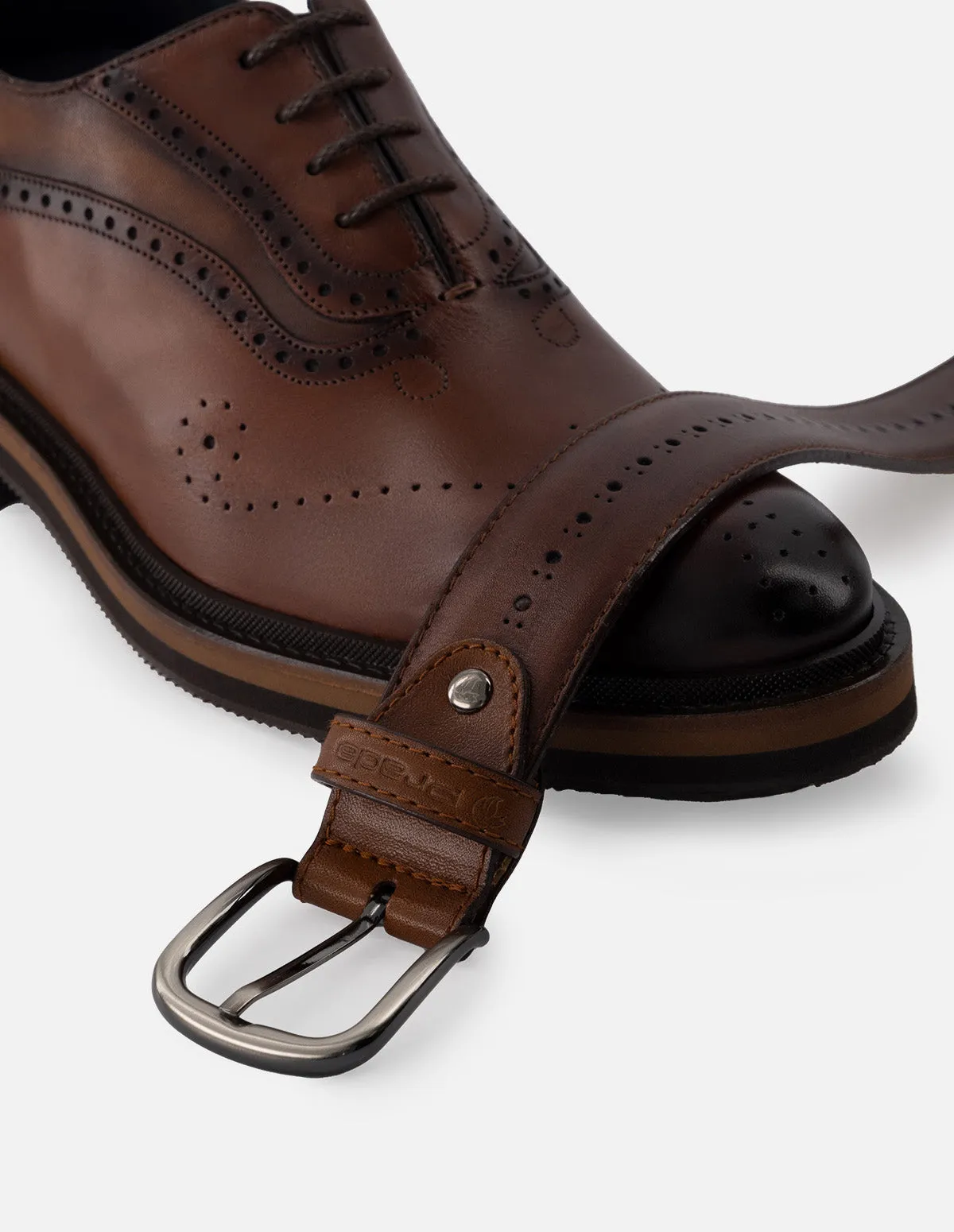 Oxford +7 cm de altura de piel color caoba con picado María y ensombrecido para hombre