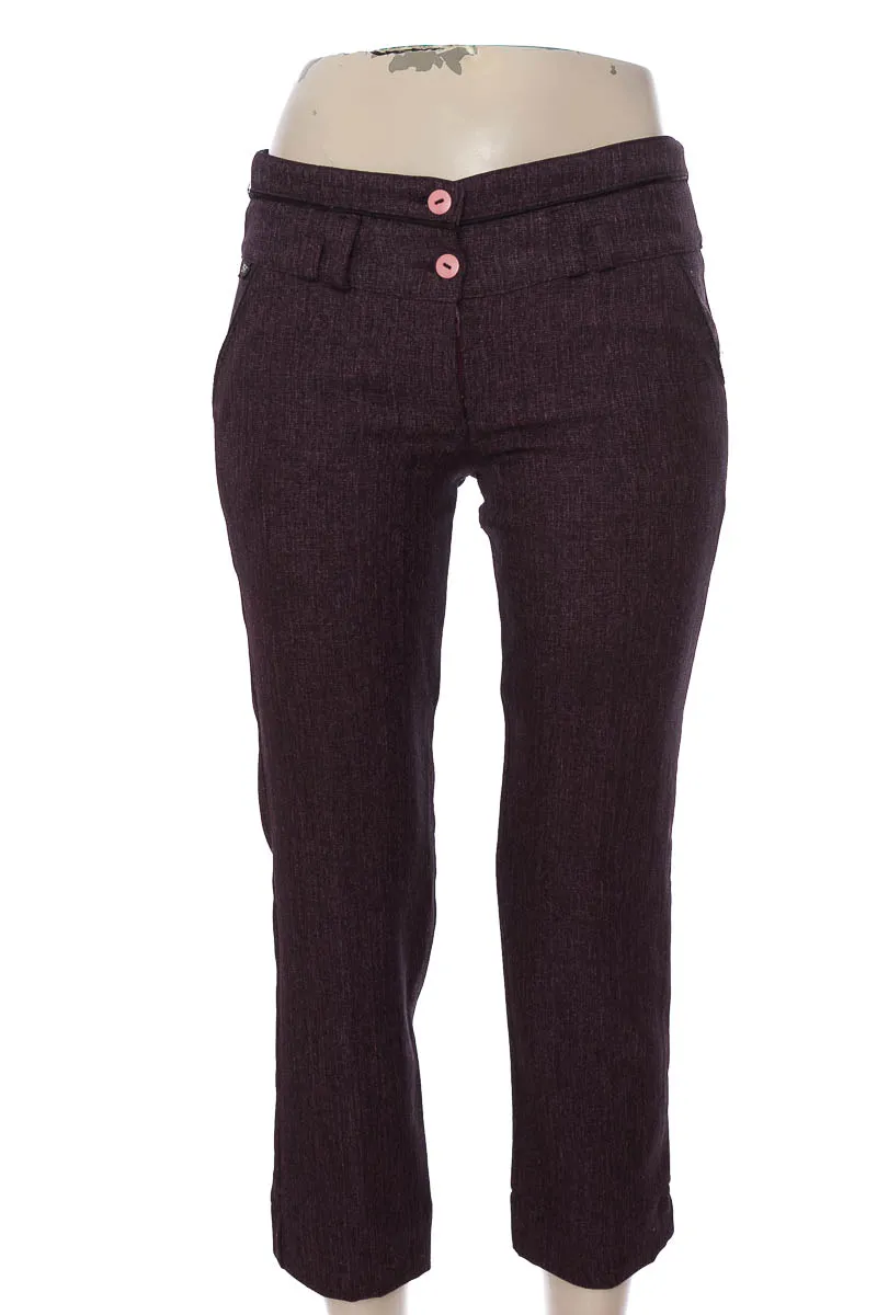 PANTALóN COLOR MORADO  GREAT LAND