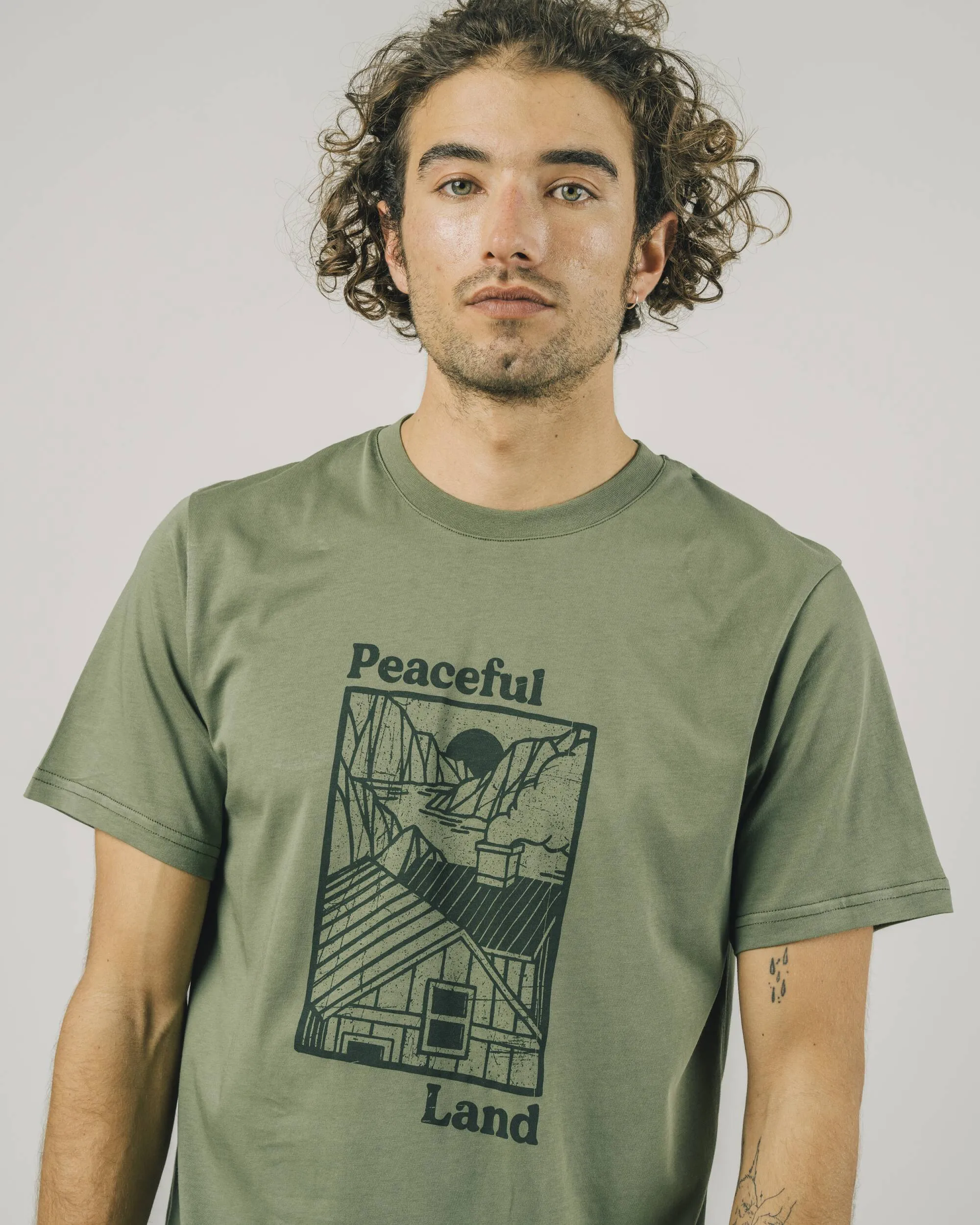 PEACEFUL LAND TSHIRT FOREST