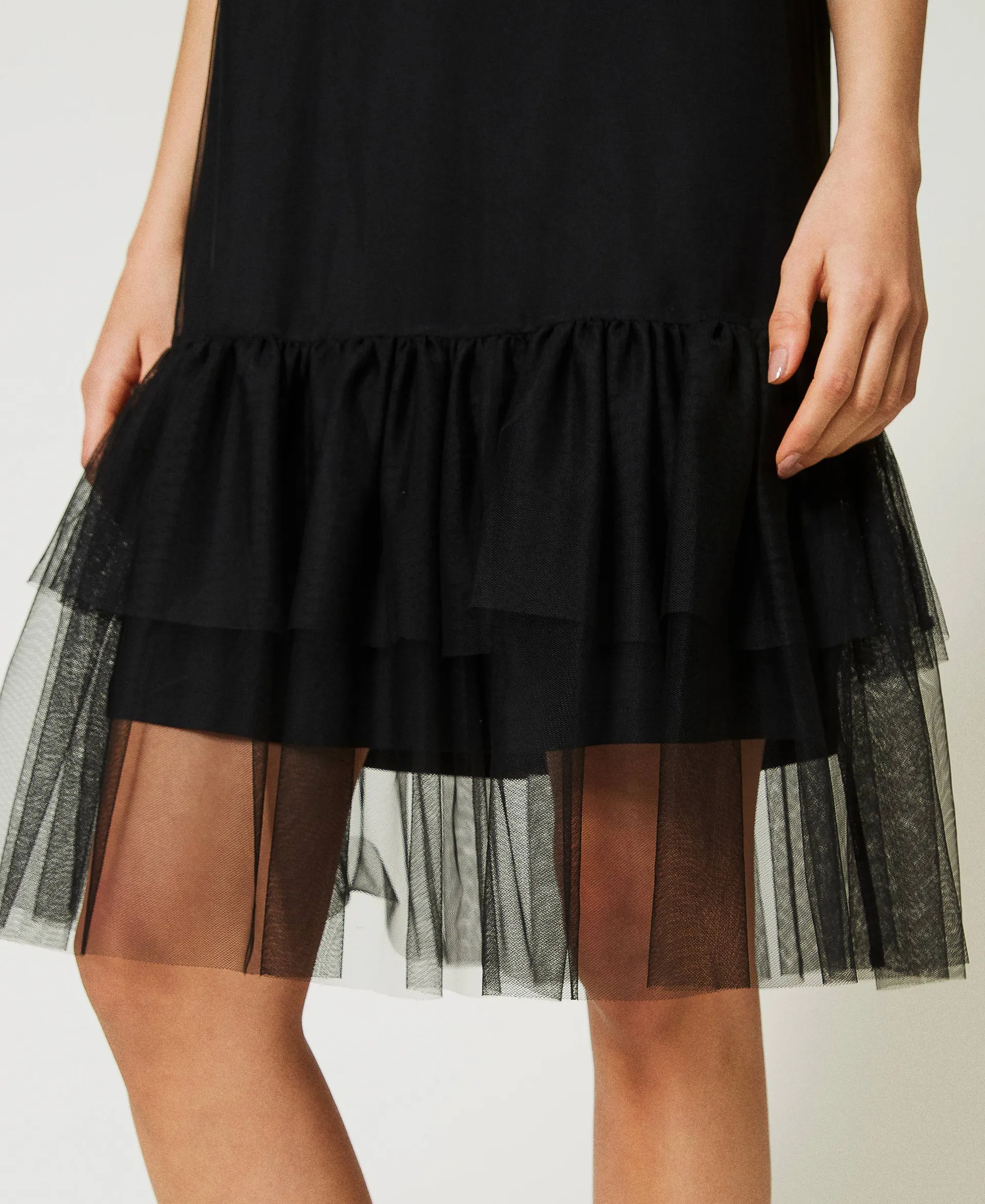 Robe midi doublée de tulle