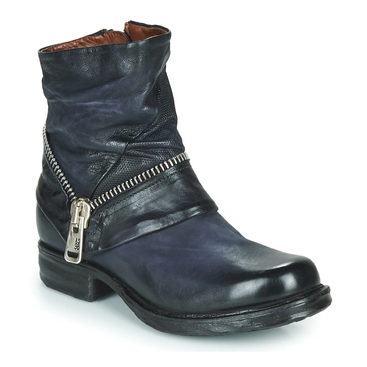 SAINT EC ZIP NEW