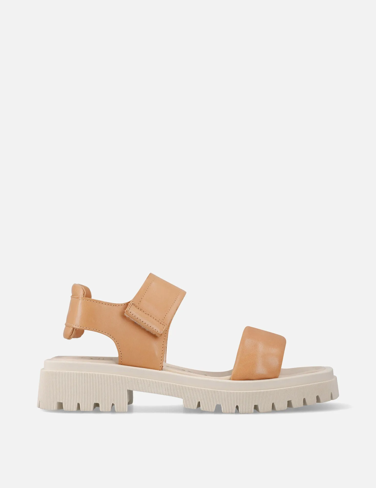 Sandalia flat doble tira en piel napa color cuero