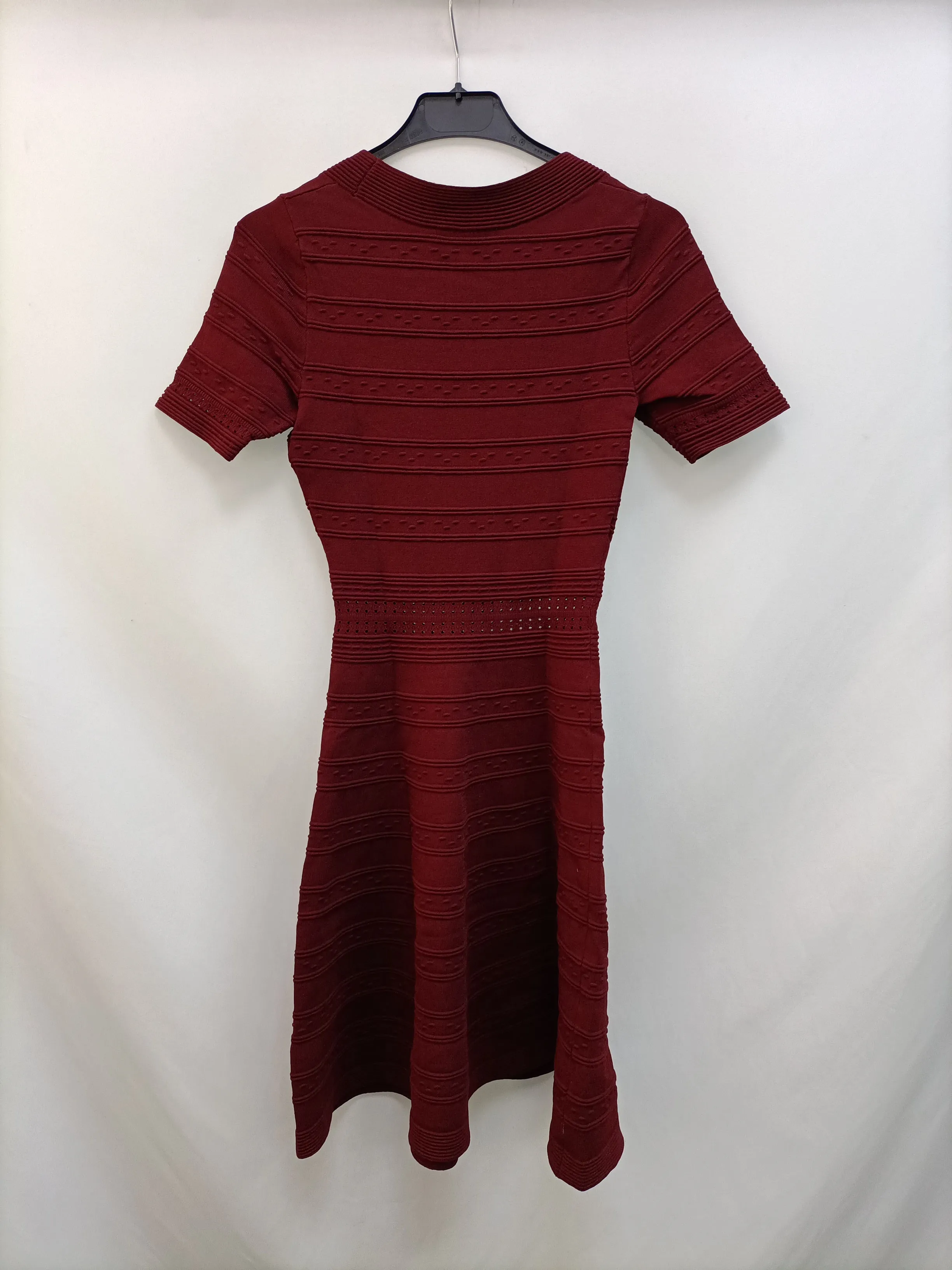 SANDRO.Vestido punto burdeos T.S