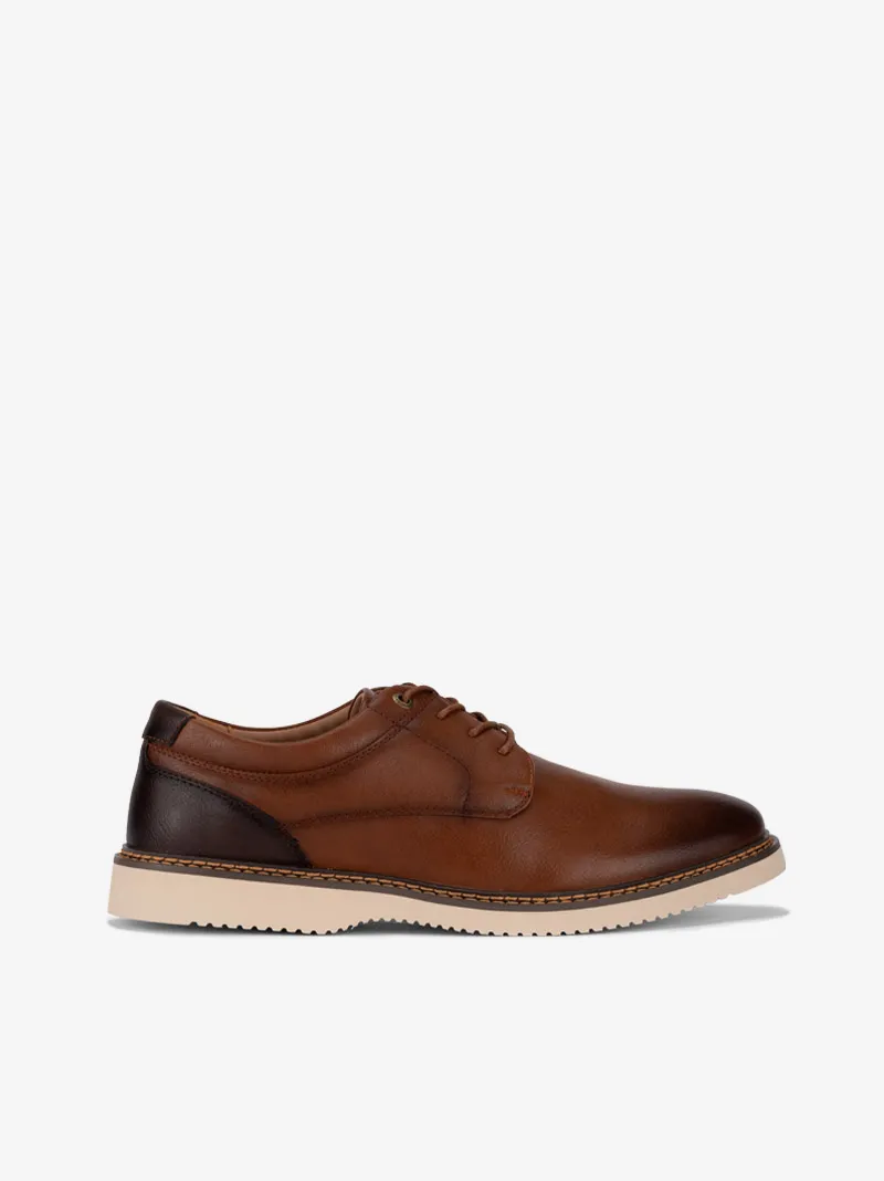 SAPATO ESTILO DERBY DE ATACADOR COM SOLA CONTRASTE