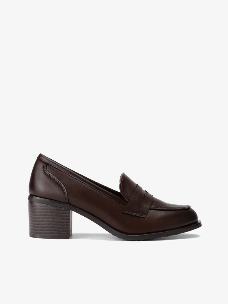 SAPATO LOAFER DE TACÃO COM TRAVESSÃO ESTILO MOCASSIN