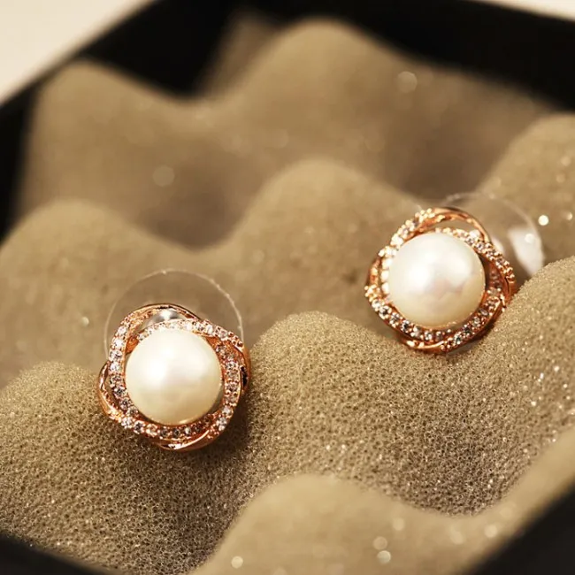 Shining Delicate Pearl Rhinestone Geometry Women Stud Earrings