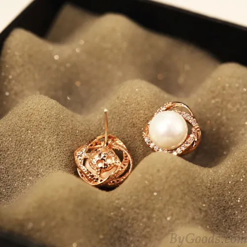 Shining Delicate Pearl Rhinestone Geometry Women Stud Earrings