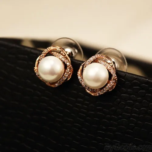 Shining Delicate Pearl Rhinestone Geometry Women Stud Earrings