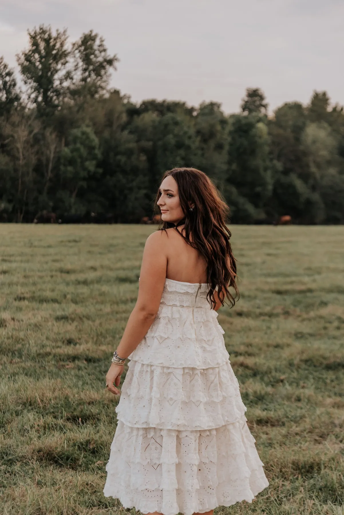 SWEET MOMENT OFF WHITE MIDI DRESS
