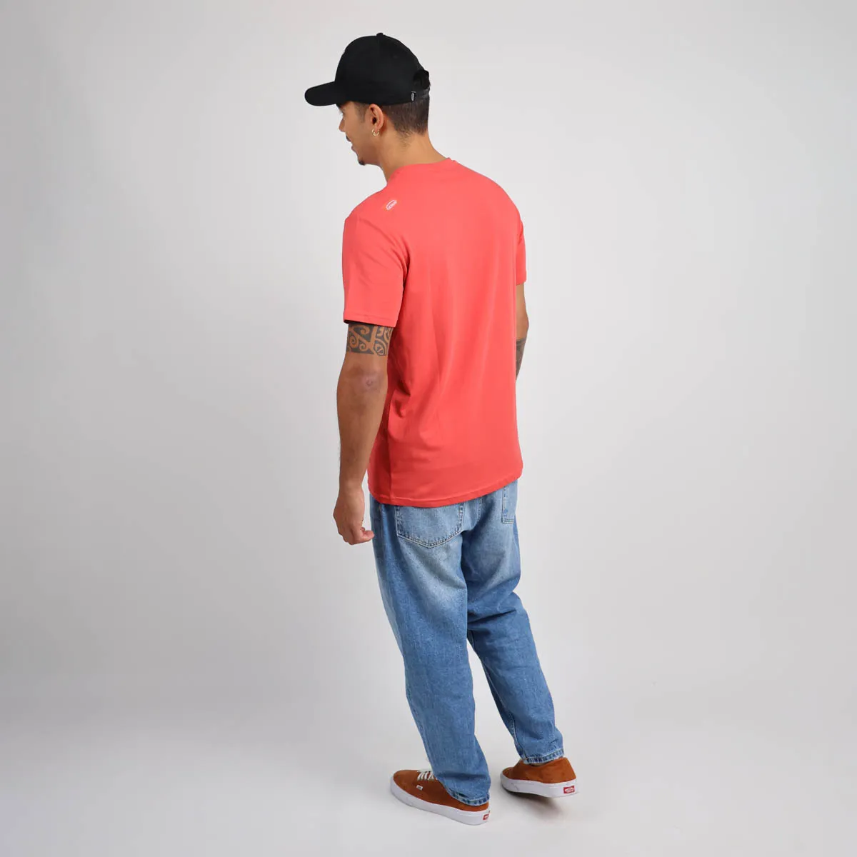 Tee