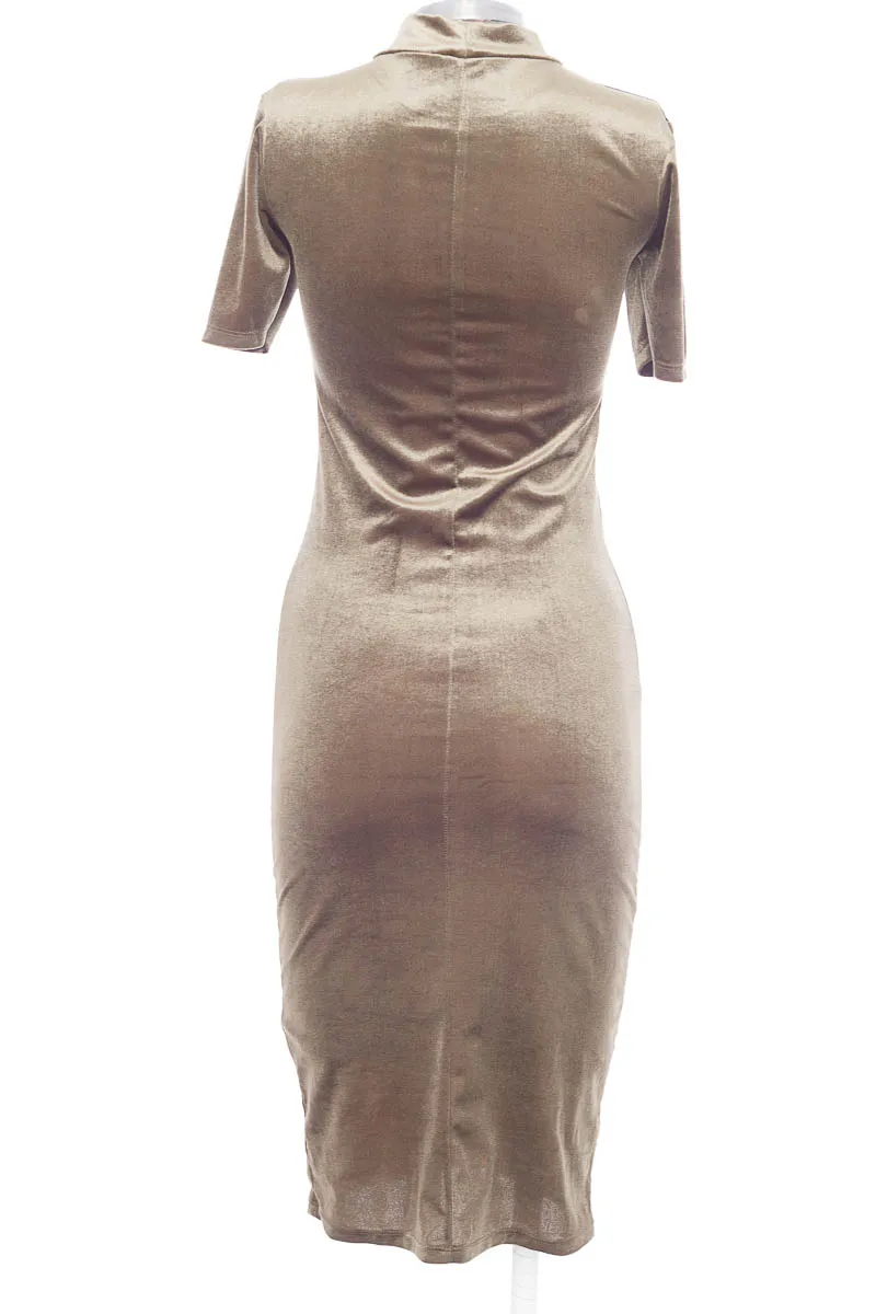 VESTIDO / ENTERIZO COLOR VERDE  ZARA