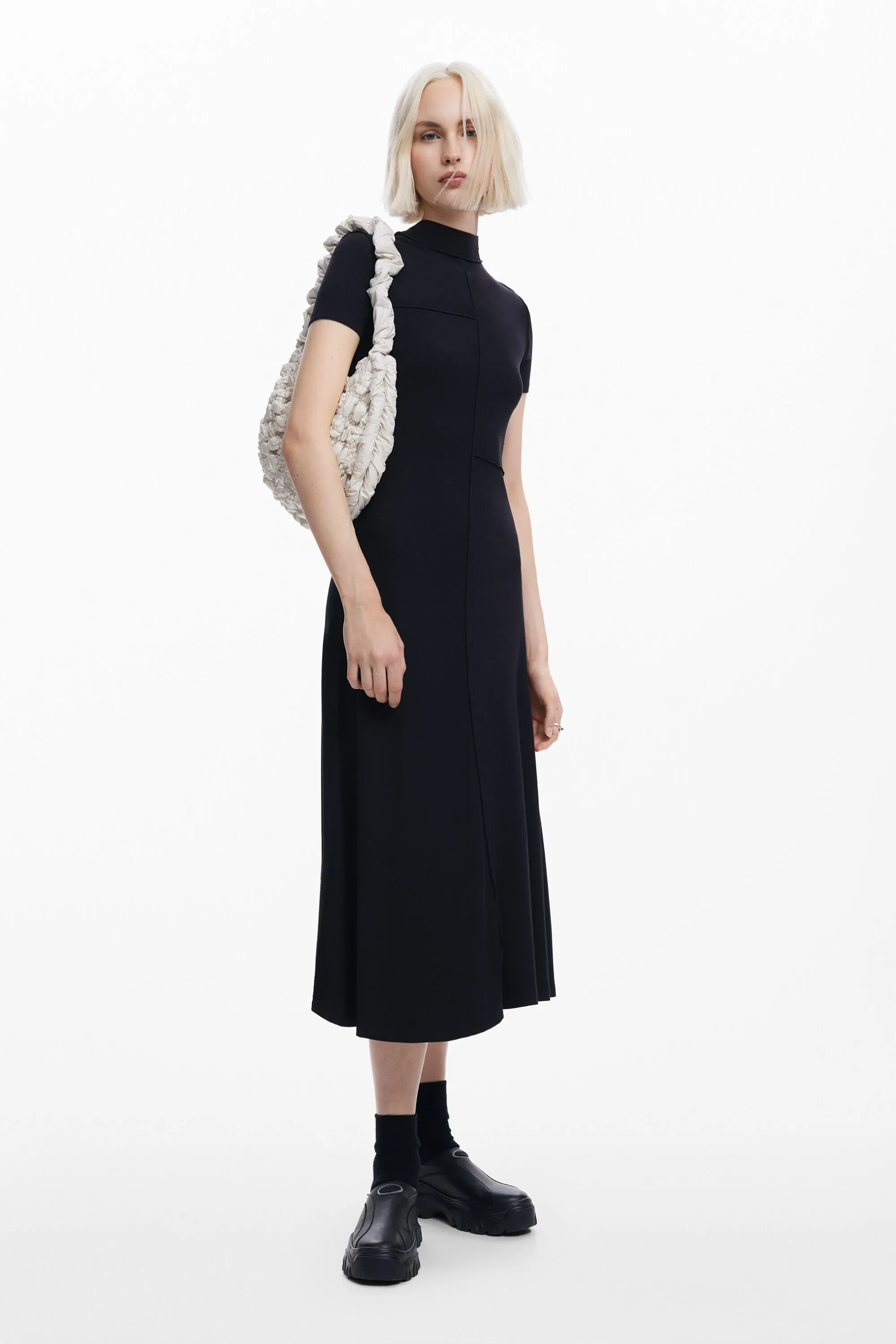 Vestit midi coll alt