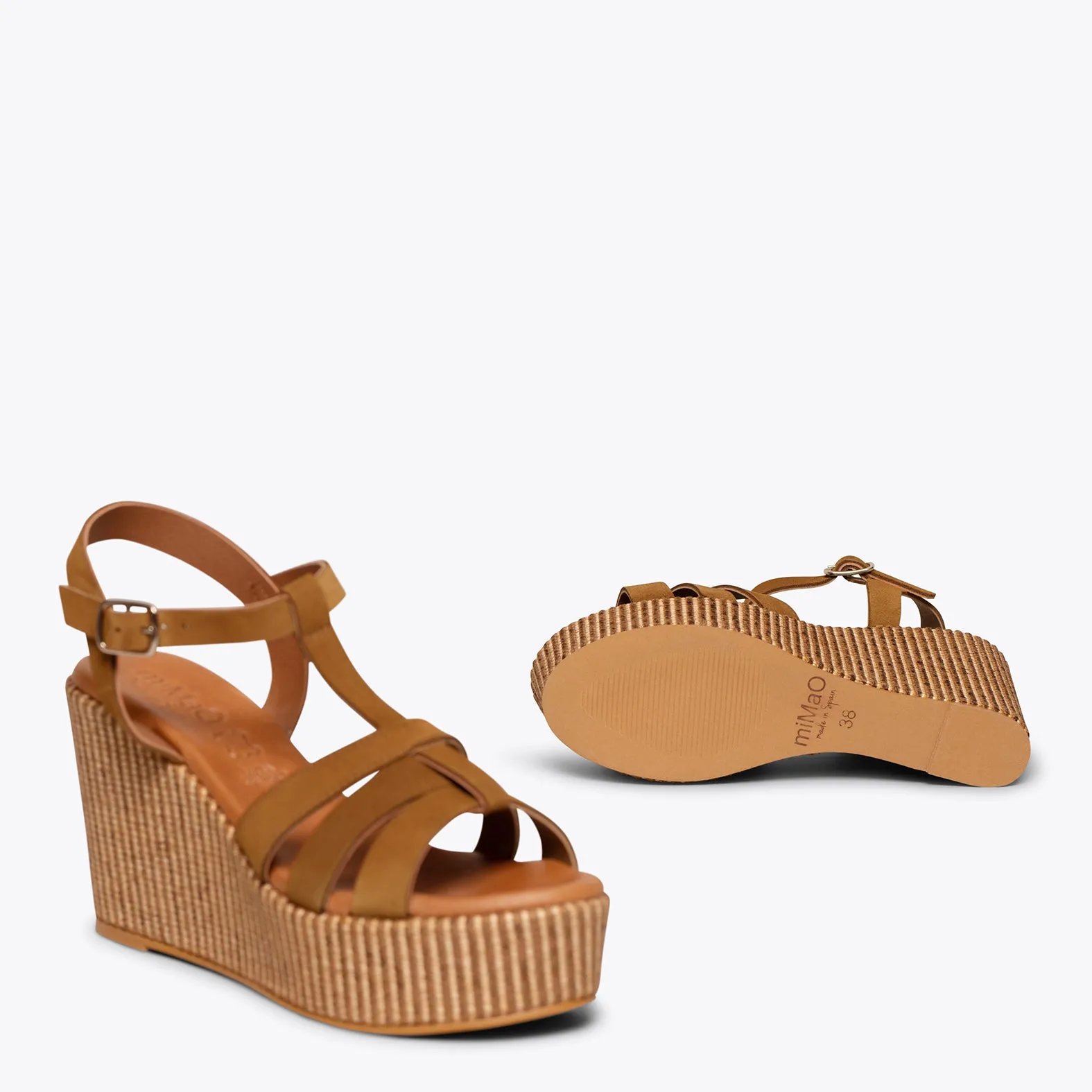 ÁMBAR  CUñAS CAMEL CON PLATAFORMA DE RAFIA